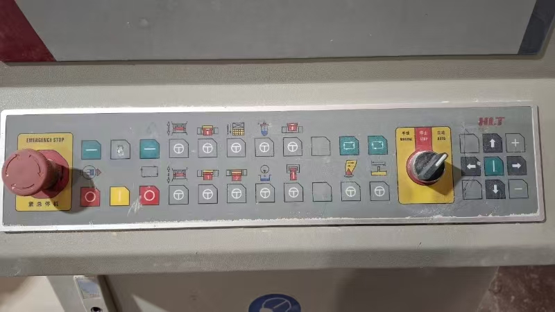 HLT PRESS KEYBOARD